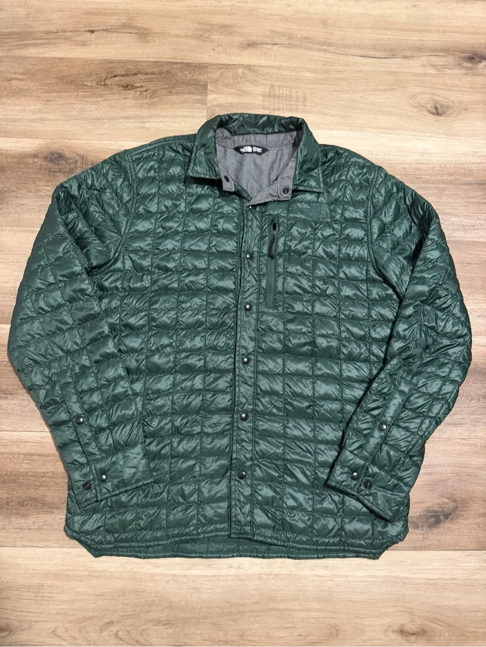 The North Face Lost Coast Thermoball Jacket Men’s Size  L Green Quilted Snap